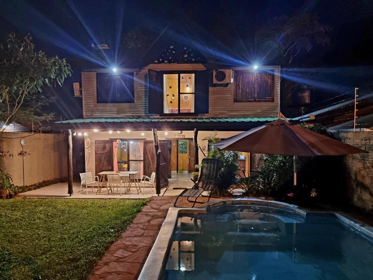 La Morada Del Sol Villa Puerto Iguazú Exteriör bild